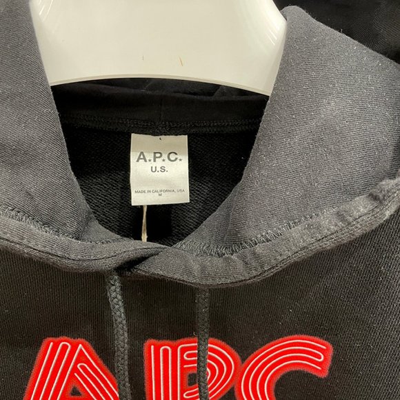 A.P.C.  BENITO DINNER LOGO GRAPHIC HOODIE IN BLK - Picture 7 of 13